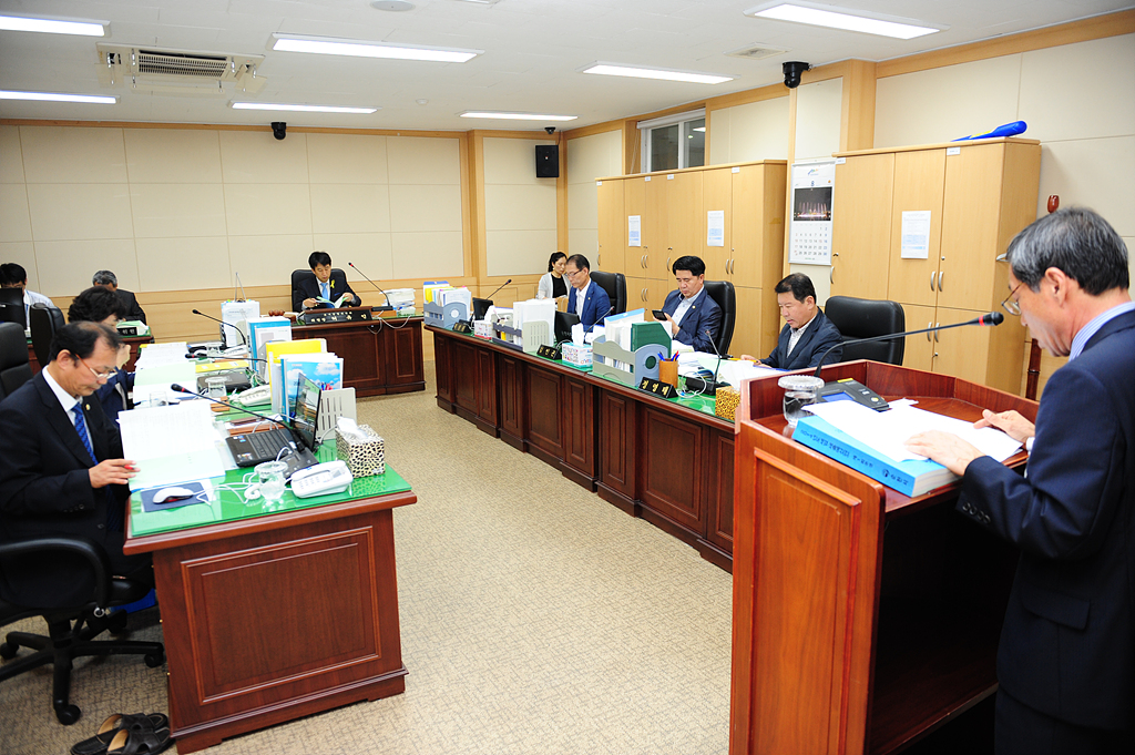 도시건설위원회 회의