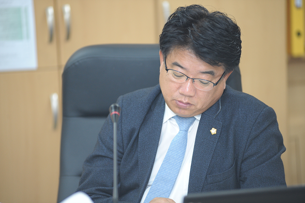 문화경제위원회 행정사무감사 회의