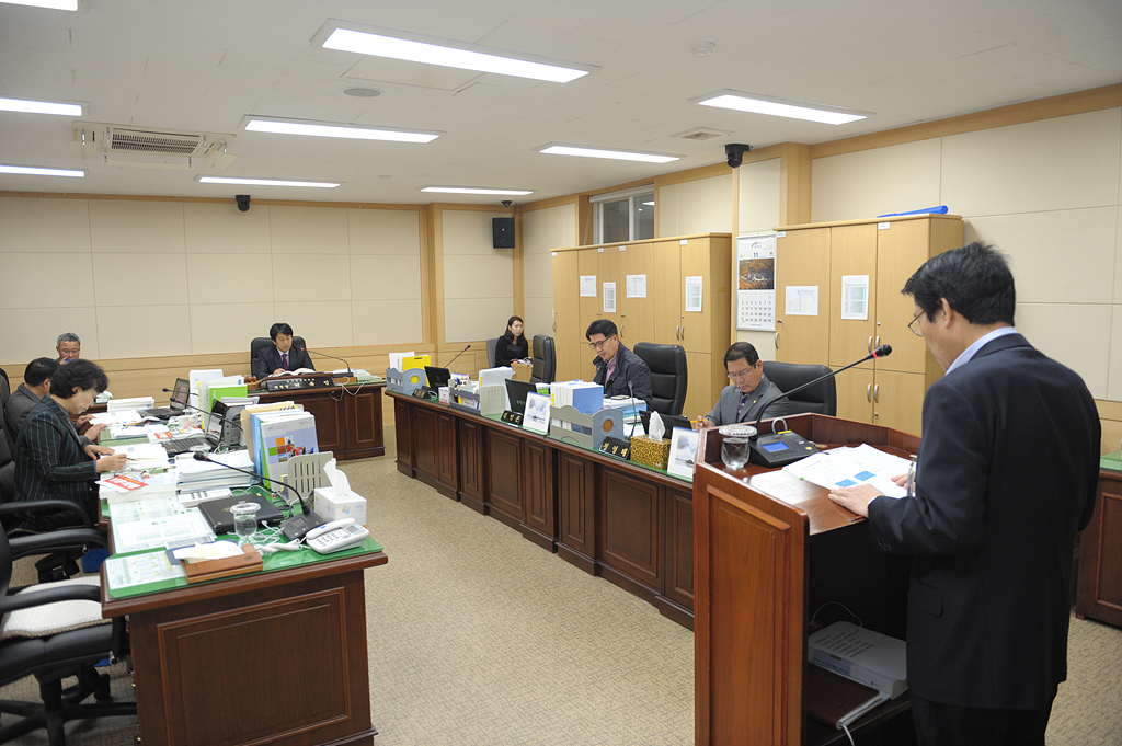 도시건설위원회 회의