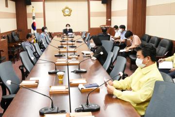 폐회중 도시건설위원회의