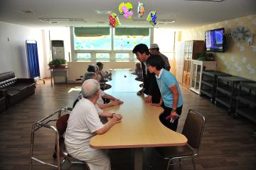  사회복지시설 특별위원회 은빛마을 현장방문