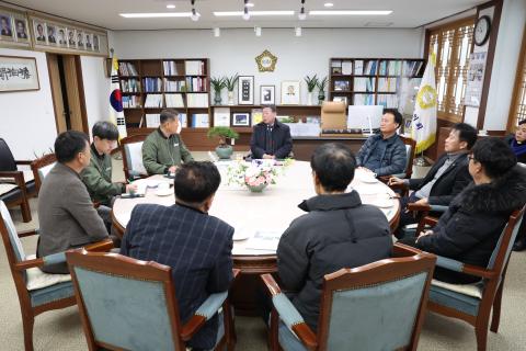 2025_2_3(월)_순천만가든마켓 대표단 의장실 방문