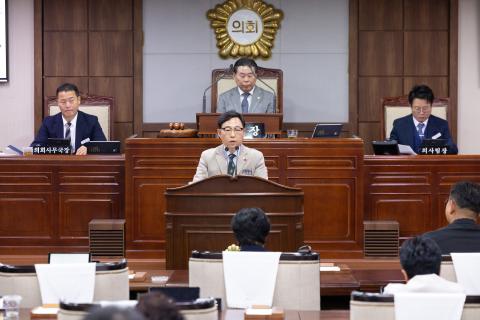 2025_10_31(금)_제290회 임시회 제4차 본회의(시정질문)