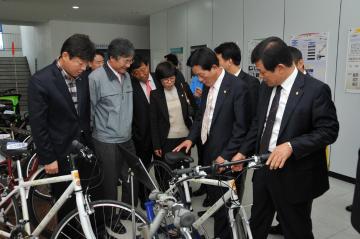 해룡국민임대산단 마그네슘 자전거시설 현장 방문