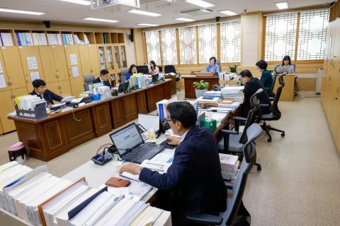 2024_4_15(월)~4.18(목)_제276회 순천시의회 임시회 행정자치위원회의