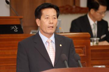 김봉환 내무위원장