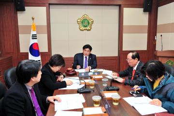 의회운영위원회