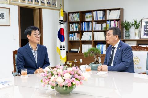 2025_6_17(화)_유형선 호남호국기념관장 의장실 방문