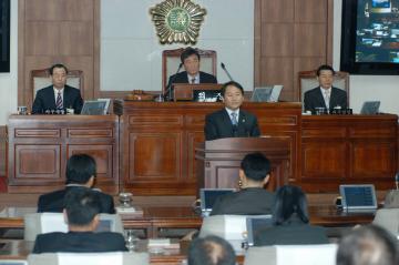 도시건설위원회 위원장으로 윤병철의원 선출