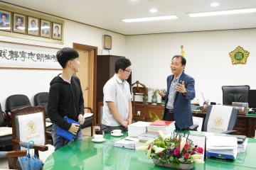 청소년의회 의장 인터뷰